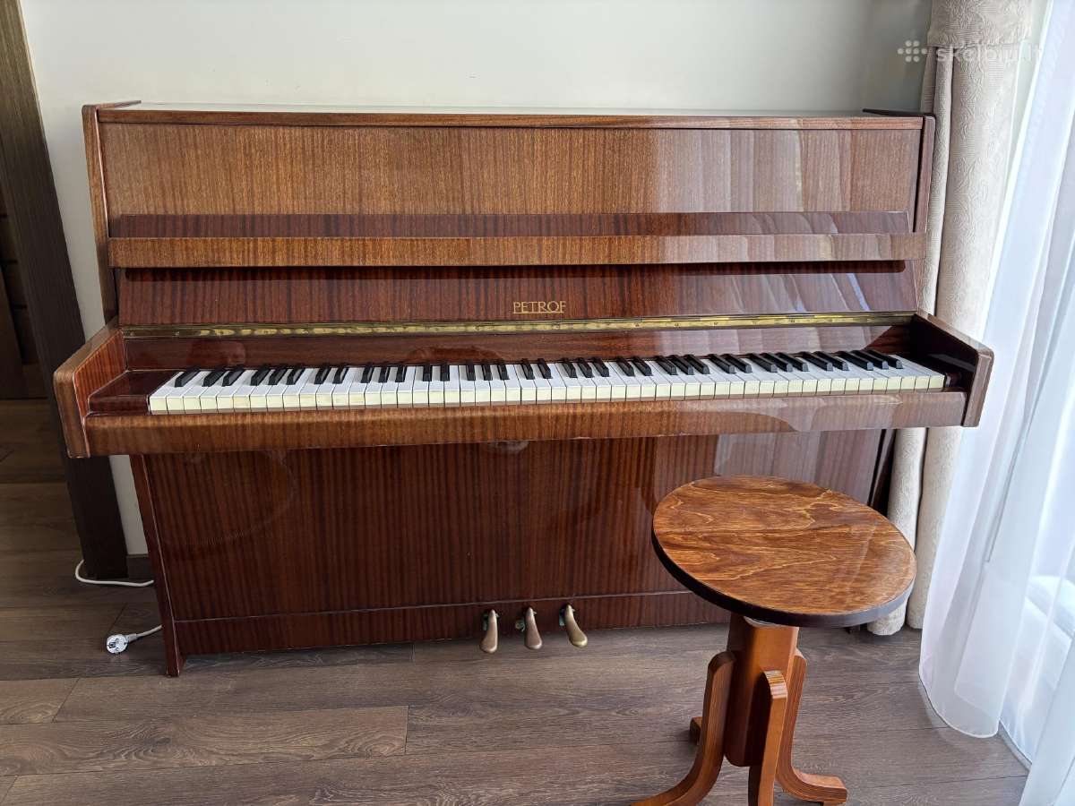 Pianinas Petrof - nuotraukos Nr. 5