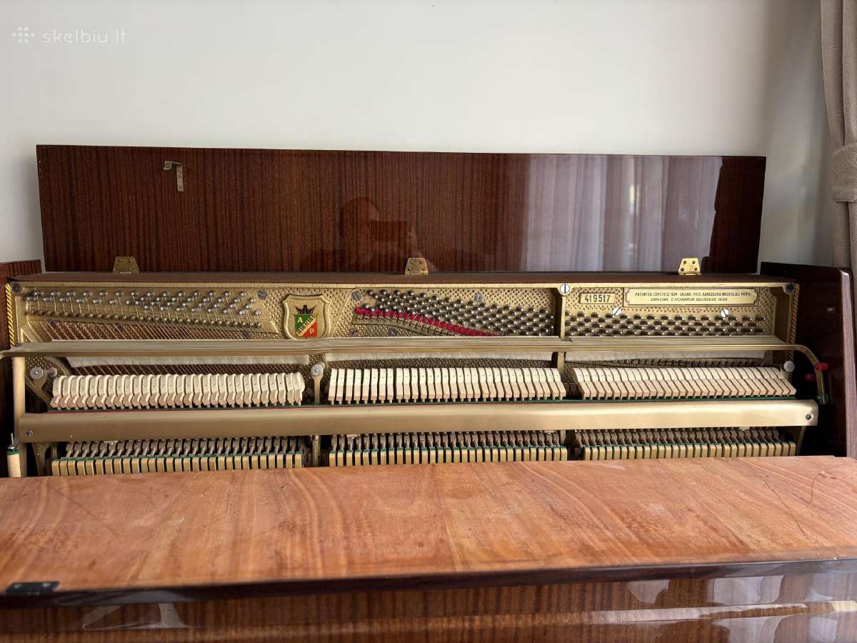 Pianinas Petrof - nuotraukos Nr. 7