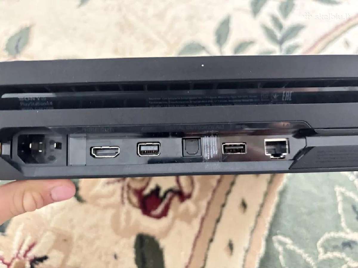Ps4 pro 1tb su 5 žaidimais - nuotraukos Nr. 2
