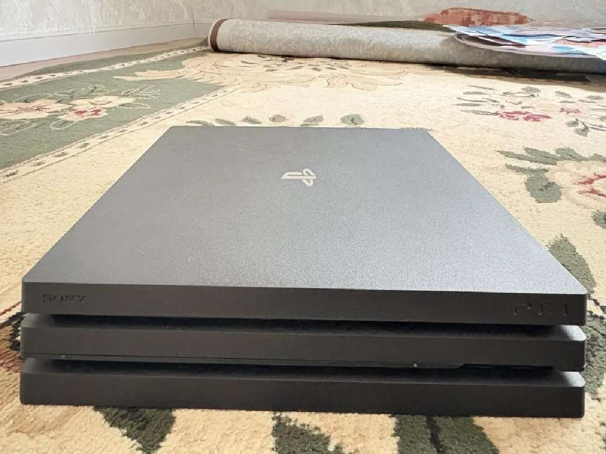 Ps4 pro 1tb su 5 žaidimais - nuotraukos Nr. 3