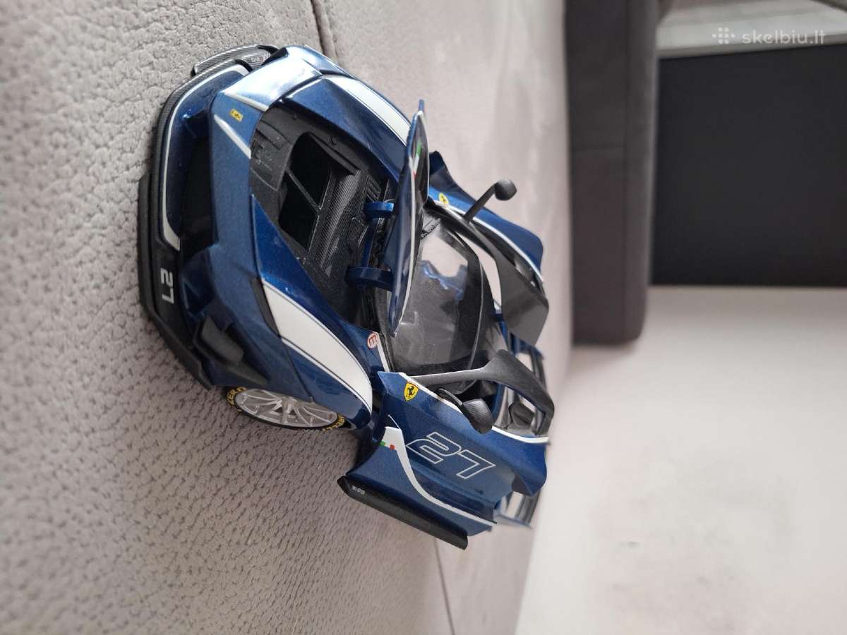1:18 modeliai - nuotraukos Nr. 12