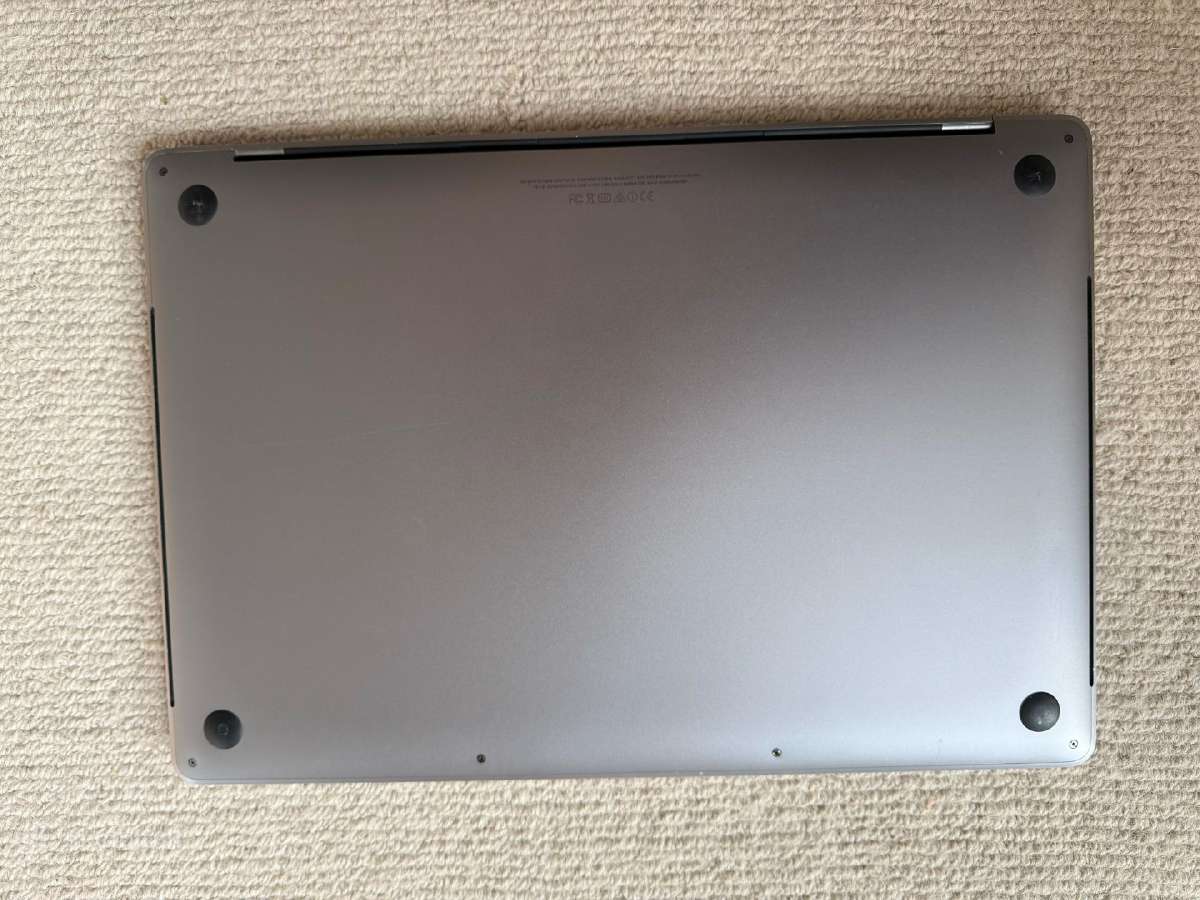 Apple MacBook Pro 15 Touch Bar, i7, 16 GB, 1tb - nuotraukos Nr. 6