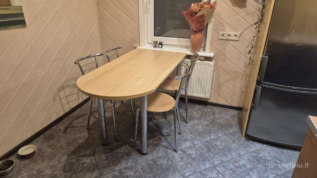 Keturios kėdės - nuotraukos Nr. 2