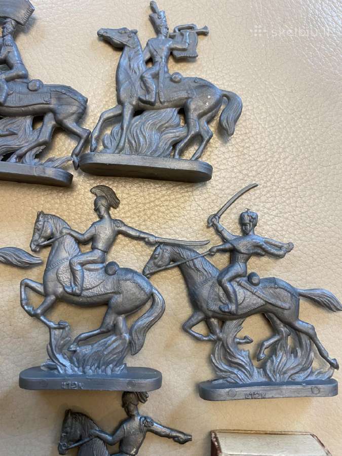 Kareiveliai tarybiniai plastm napaleonmetis - nuotraukos Nr. 3