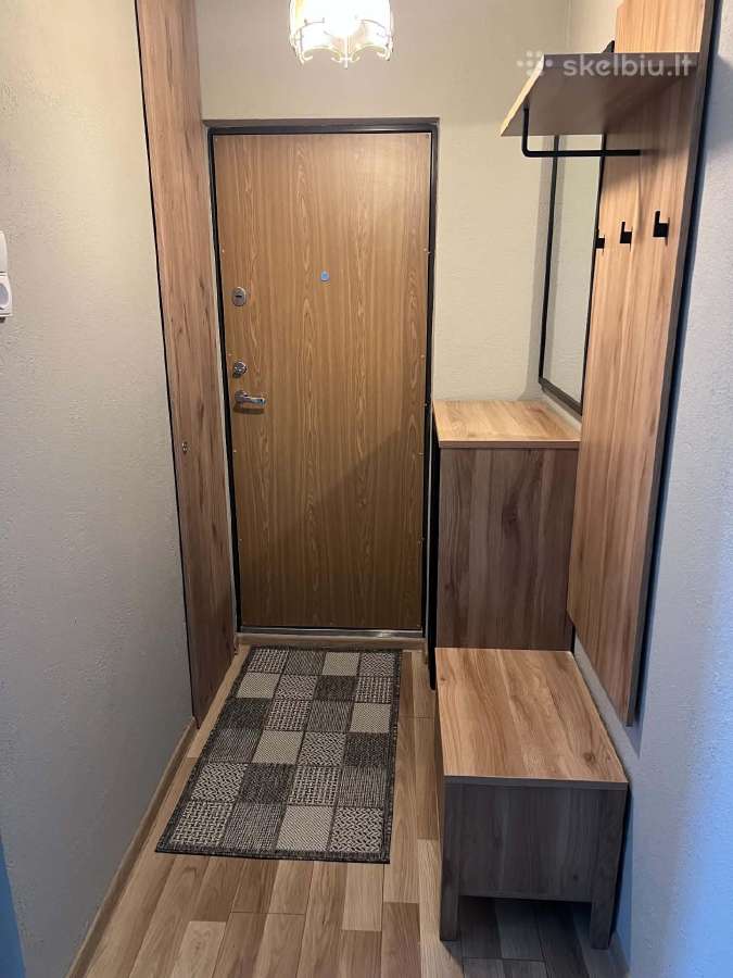 Išnuomojamas dalinai apstatytas 4 kambarių butas - nuotraukos Nr. 2