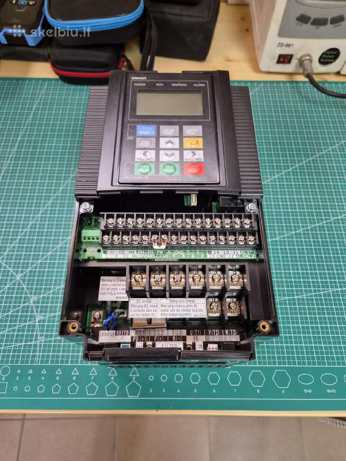 Dažnio keitiklis 1,5kw Omron 3g3rx-a4015-e1f - nuotraukos Nr. 2