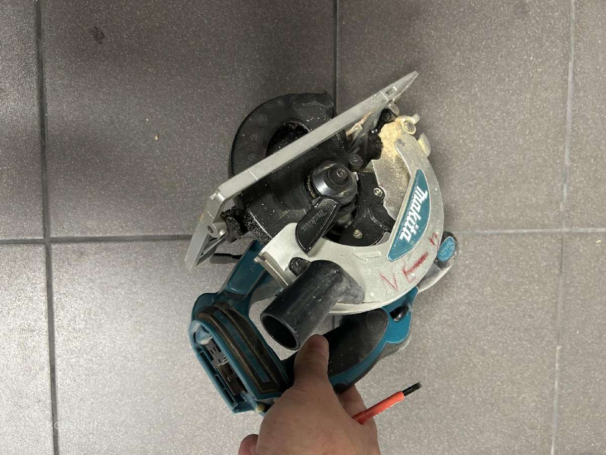 Makita suktukai ir cirkuliarke - nuotraukos Nr. 4