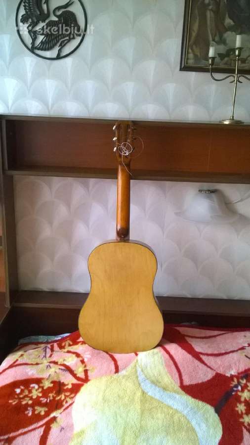 Rusu gam. klasikine gitara uždetos naujos stygos - nuotraukos Nr. 2