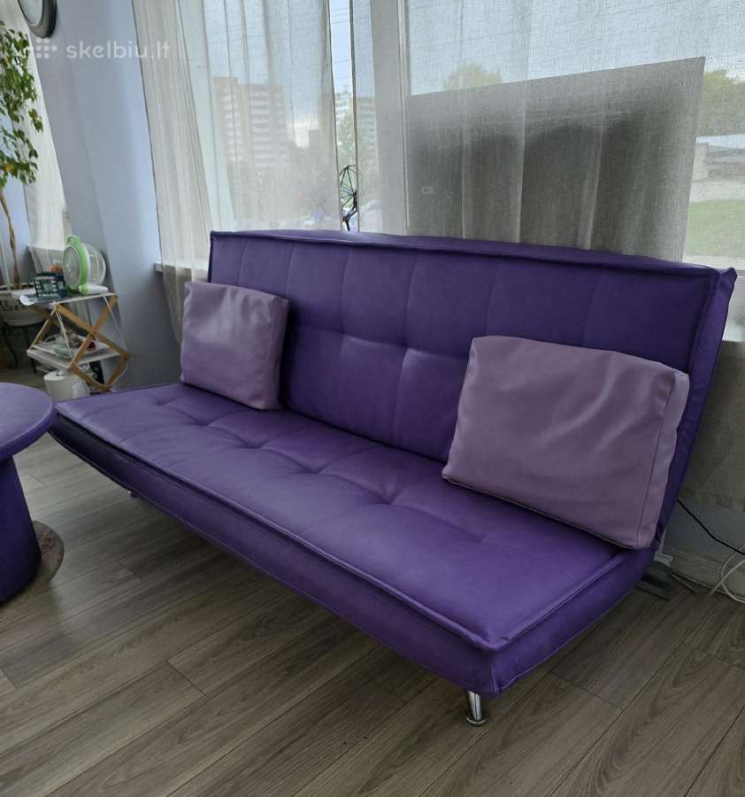 Sofa su patalynes deze. - nuotraukos Nr. 4
