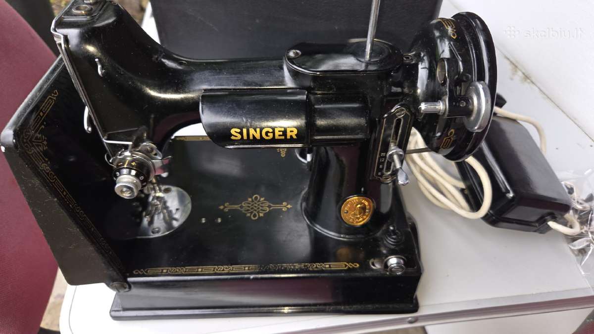 Kolekcine siuvimo mašina Singer Featherweight 221 - nuotraukos Nr. 6