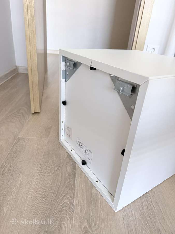 Ikea baltos spalvos lentynos - nuotraukos Nr. 3