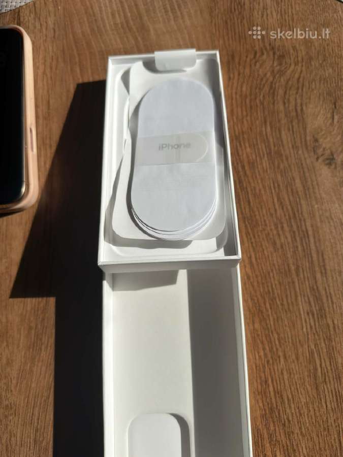 iPhone 16 Pro 256gb - puiki būklė +priedai Dovanų - nuotraukos Nr. 12