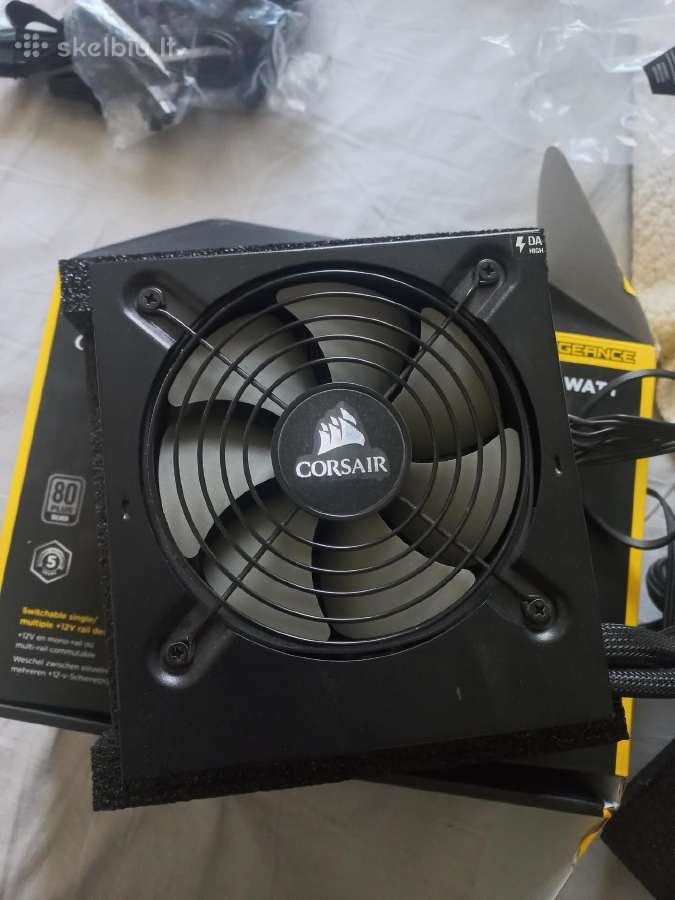 Corsair Vengeance 750m, 750 W, 80+ Silver, - nuotraukos Nr. 2