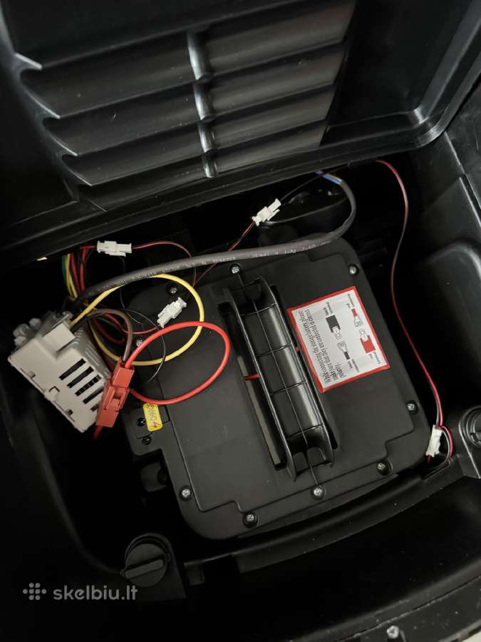 Vaikiškas elektrinis Lexus Lx570 - nuotraukos Nr. 11
