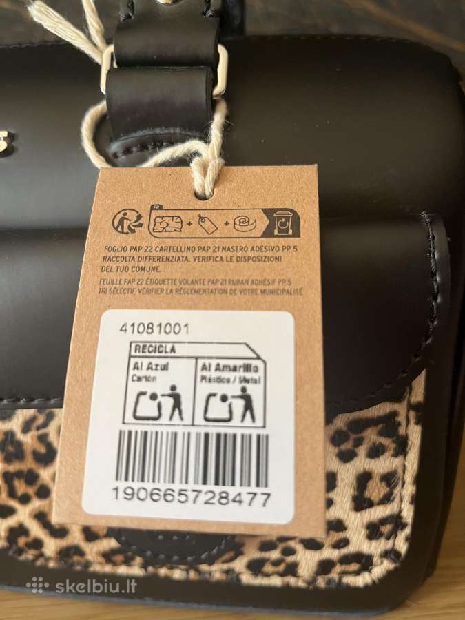 Nauja Dr. Martens rankinė - nuotraukos Nr. 3