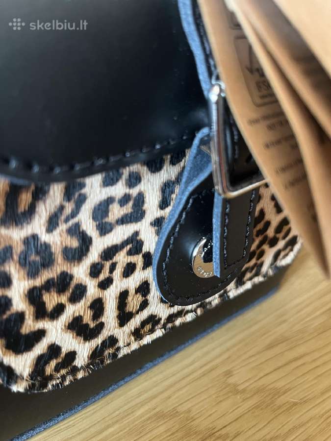 Nauja Dr. Martens rankinė - nuotraukos Nr. 4