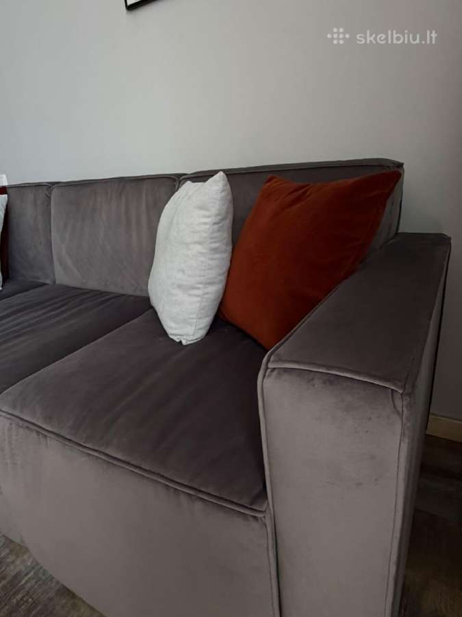 Mažai naudota pilka trivietė sofa - nuotraukos Nr. 5