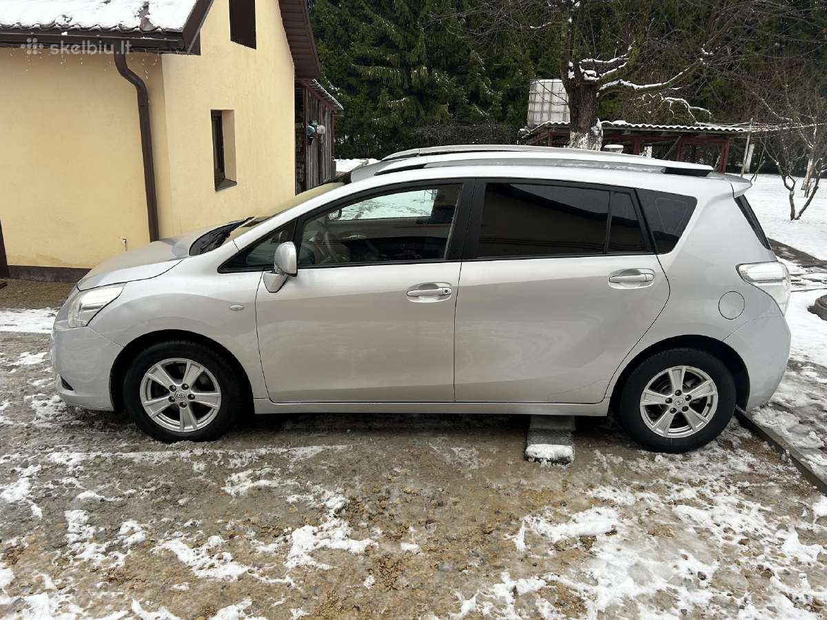 Toyota Verso 2010 m Universalas - nuotraukos Nr. 2