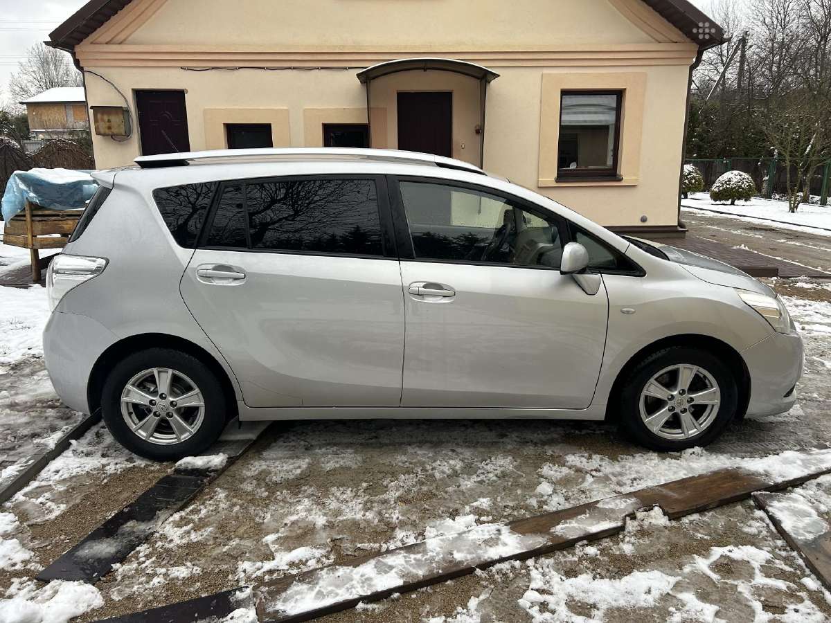 Toyota Verso 2010 m Universalas - nuotraukos Nr. 3