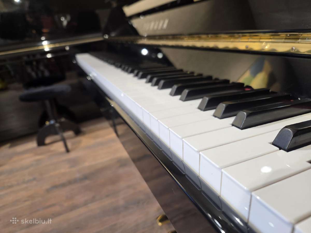 Pianinas Yamaha C-109 - nuotraukos Nr. 5
