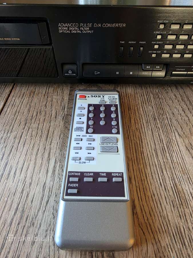 Sony Cdp-715 su Optical out - nuotraukos Nr. 11