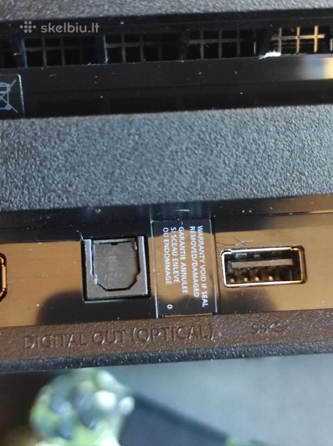 Ps4 Pro 1tb + 4 valdykliai - nuotraukos Nr. 6