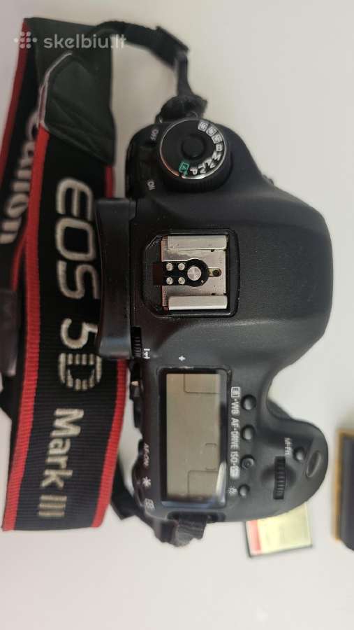 Canon EOS 5D III pilno kadro - nuotraukos Nr. 2