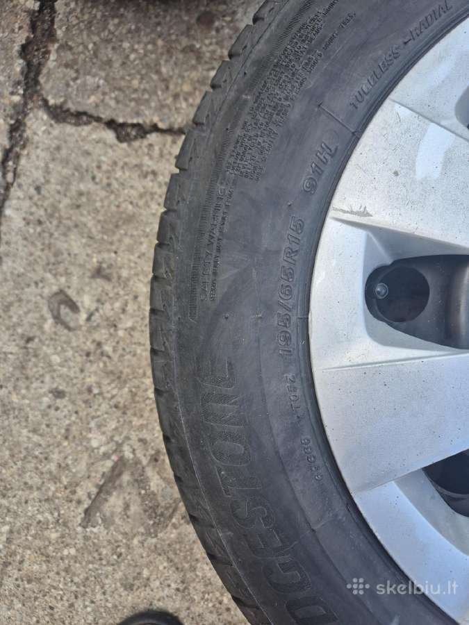 Toyotos corollos ratai su padangomis - nuotraukos Nr. 4