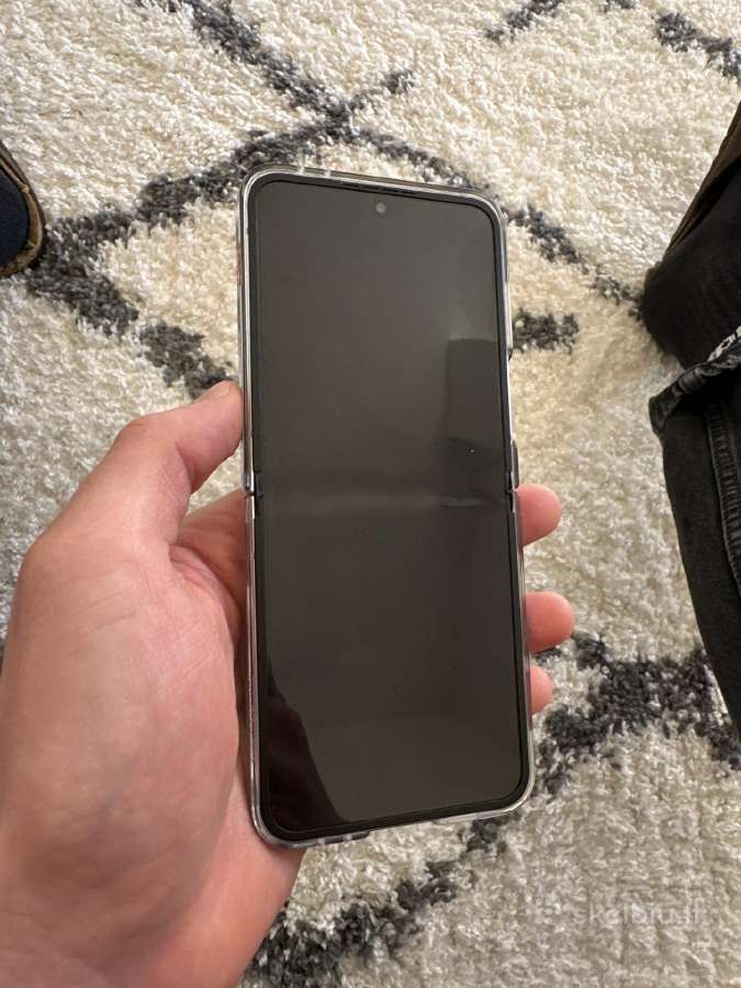 Galaxy Z Flip6 - nuotraukos Nr. 2