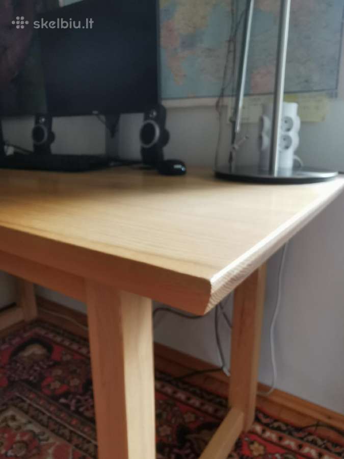 Uosio masyvo meistro sutvertas darbo stalas - nuotraukos Nr. 11