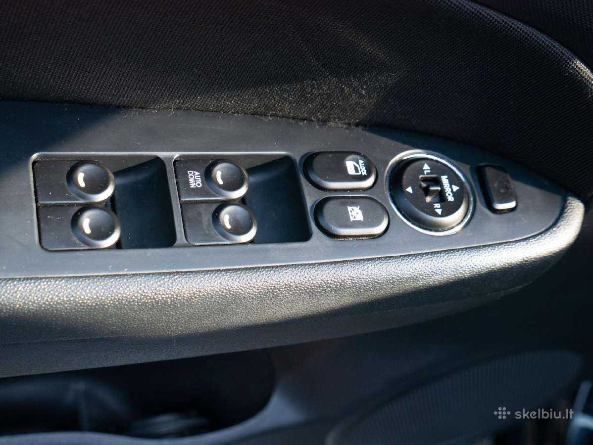 Hyundai i30 1.4 benzinas 2012m - nuotraukos Nr. 19