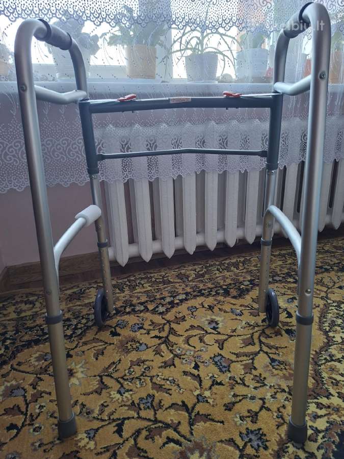 Vaikštynė neįgaliam žmogui - nuotraukos Nr. 3