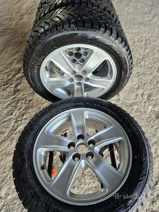 Toyota r16 diskai su gerom zieminem padangom - nuotraukos Nr. 6