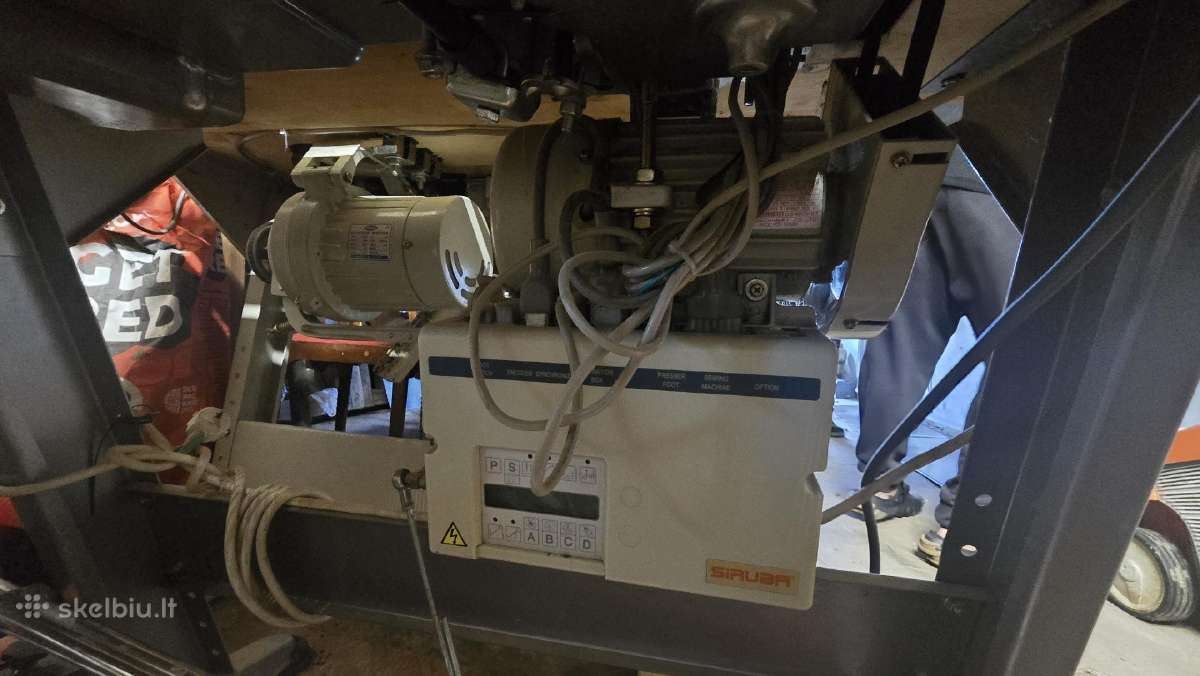 Tiesiasiūlė mašina Siruba L818f-m1 pilnai automat - nuotraukos Nr. 4