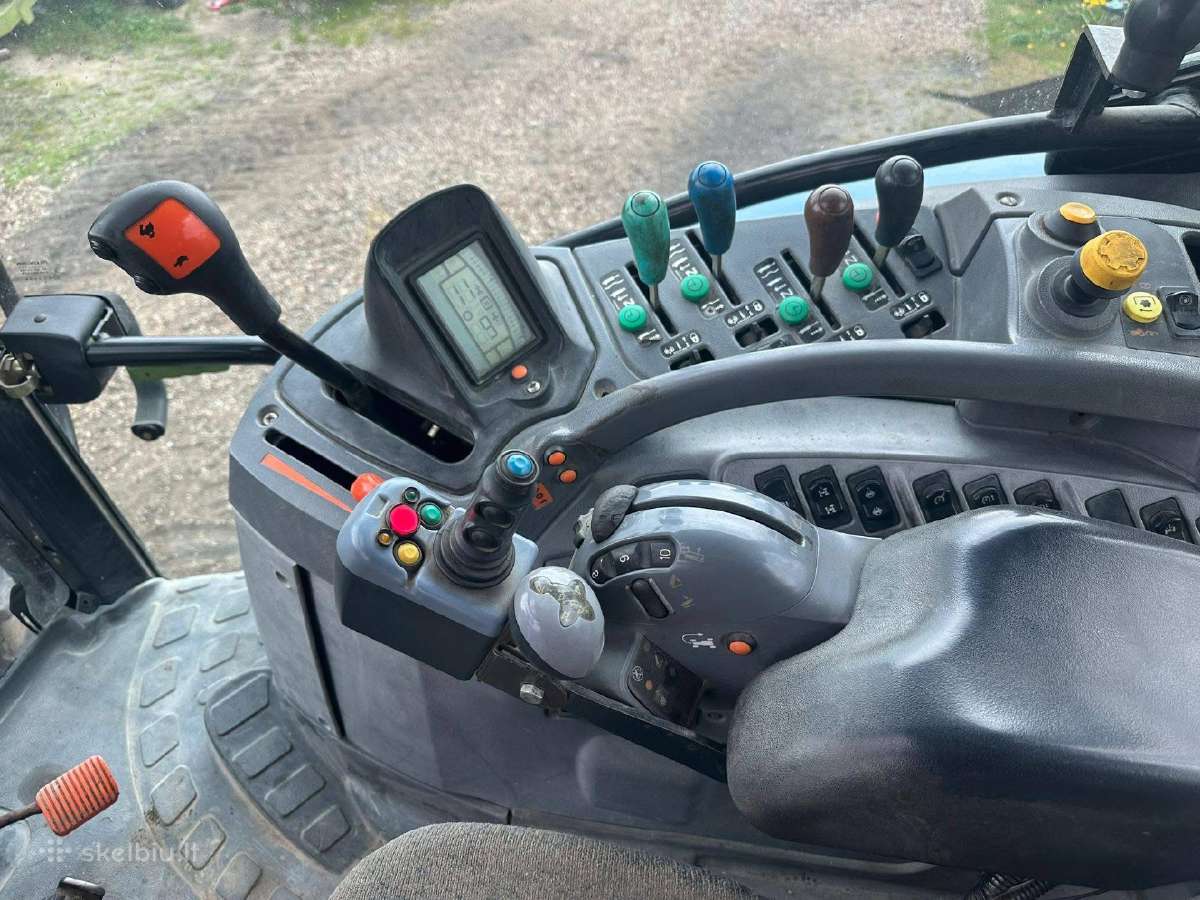Traktorius new holland ts125 - nuotraukos Nr. 7
