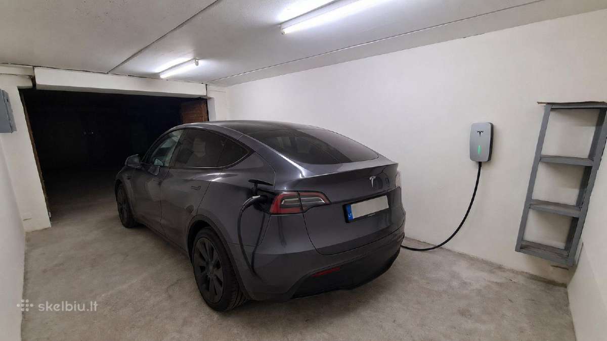 Garažas elektromobiliui su įkrovimo stotele - nuotraukos Nr. 2