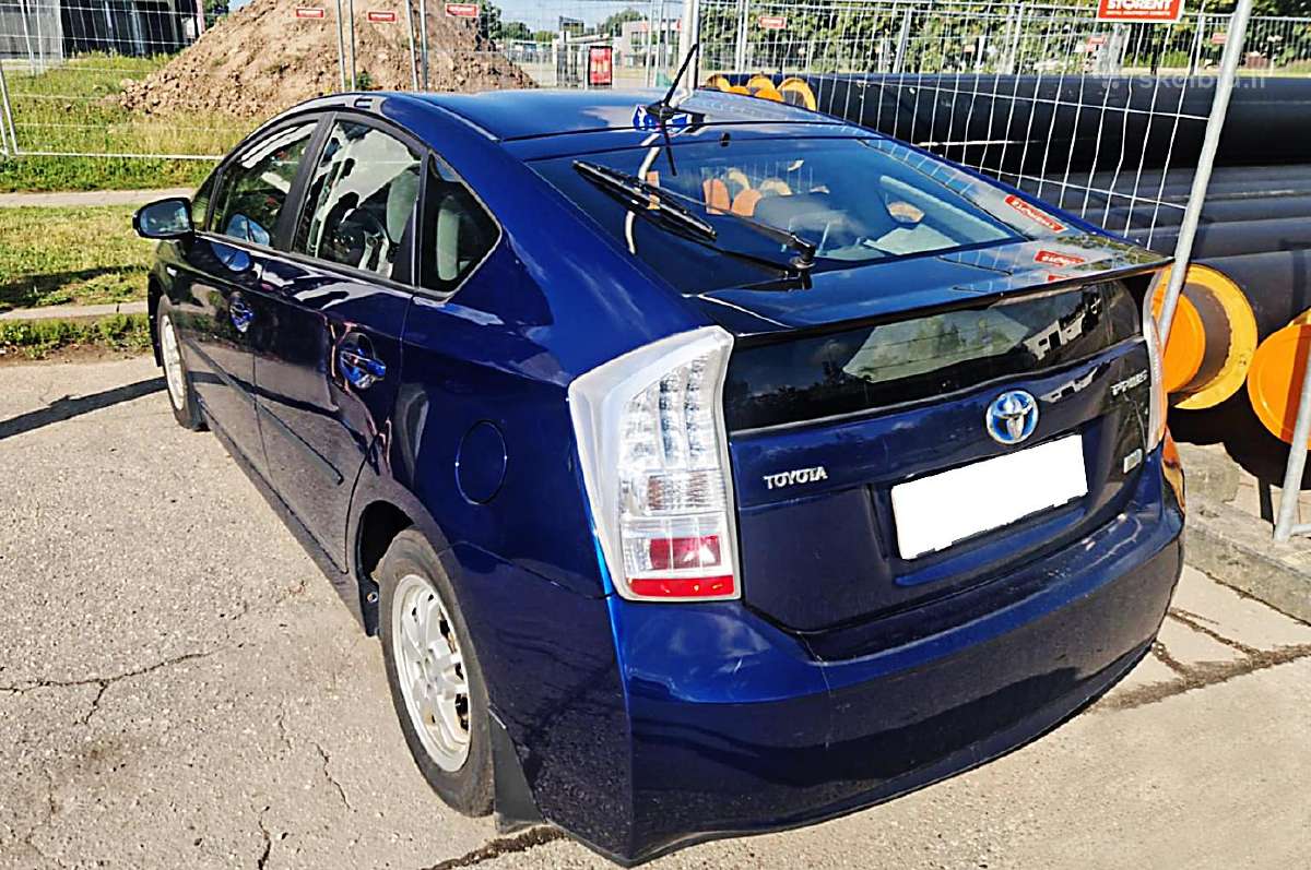 Automobilių Toyota Prius nuoma/prius for rent - nuotraukos Nr. 3
