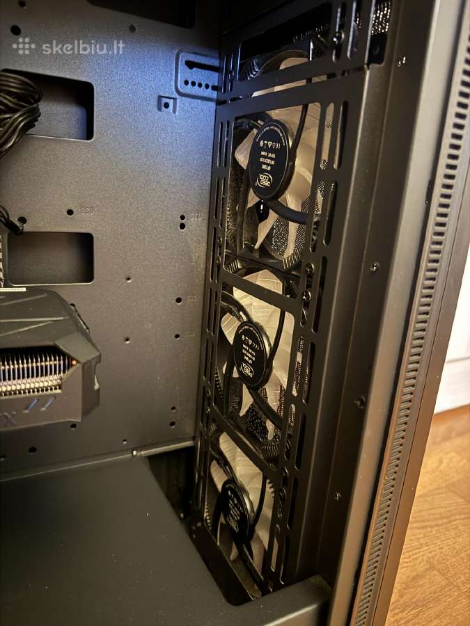 Žaidimu kompiuteris - nuotraukos Nr. 3