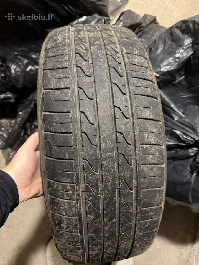 3 Vasarinės 195/60r15 padangos - nuotraukos Nr. 3