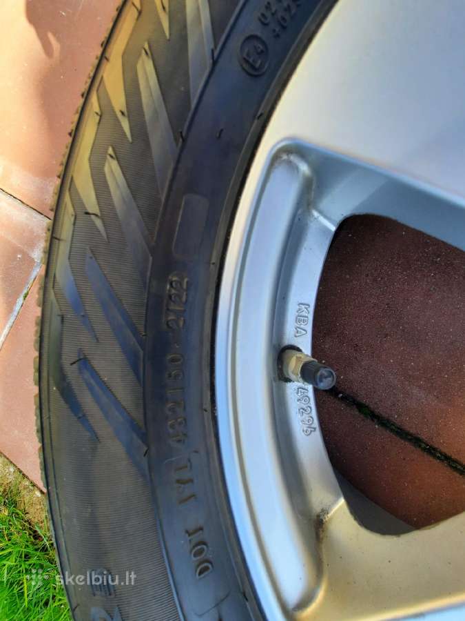 Parduodami Toyota ratlankius su padangomis R16 - nuotraukos Nr. 10