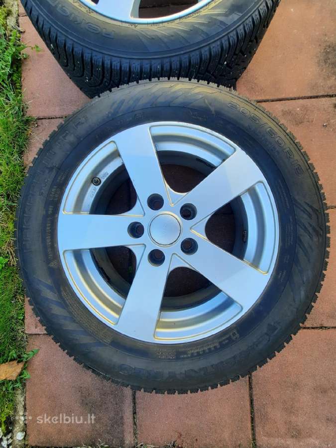 Parduodami Toyota ratlankius su padangomis R16 - nuotraukos Nr. 5
