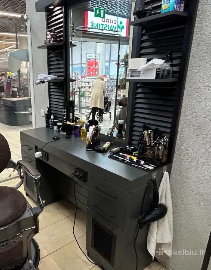 Barber / Kirpyklos konsolė - nuotraukos Nr. 2