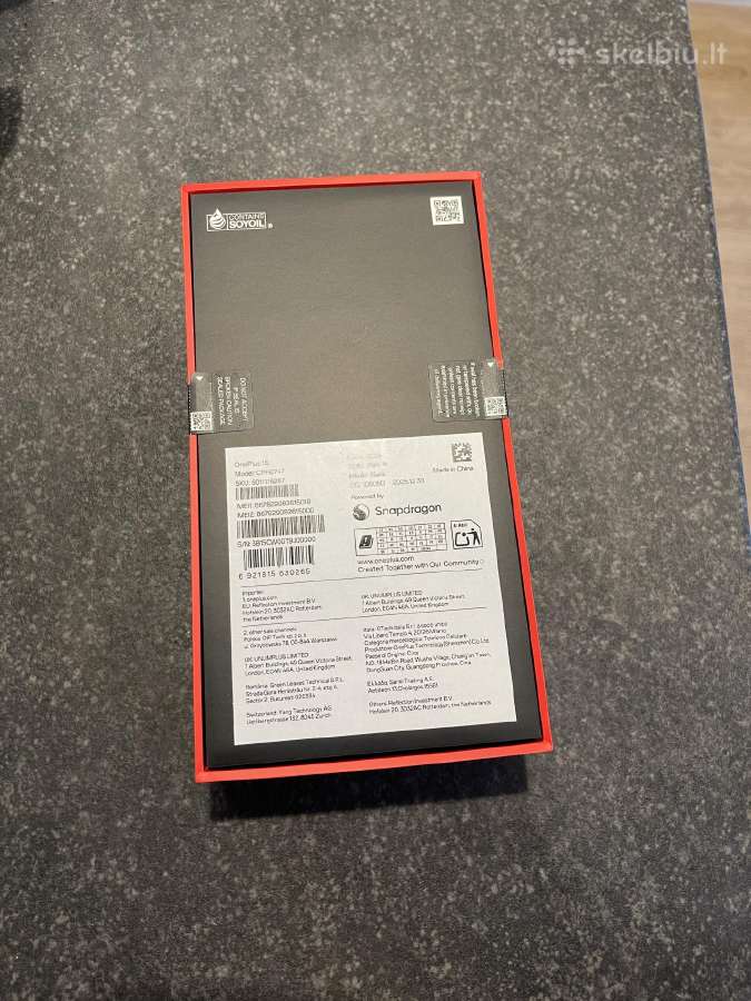 Oneplus 15 12gb RAM 256gb Rom Juodas - nuotraukos Nr. 2