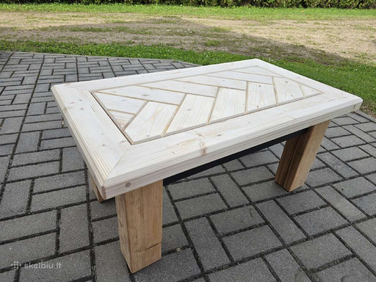 Modernūs staliukai iš medžio - nuotraukos Nr. 17