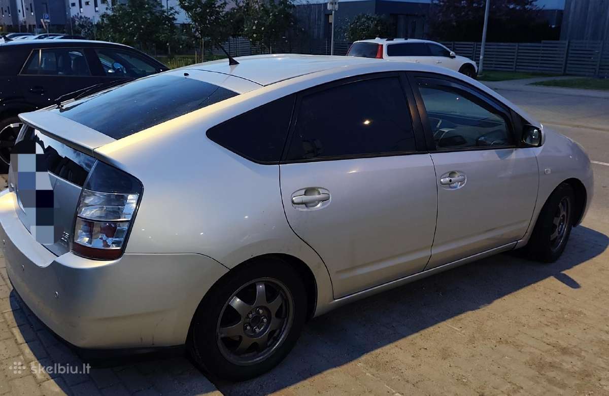 Toyota Prius ll nuoma - nuotraukos Nr. 8