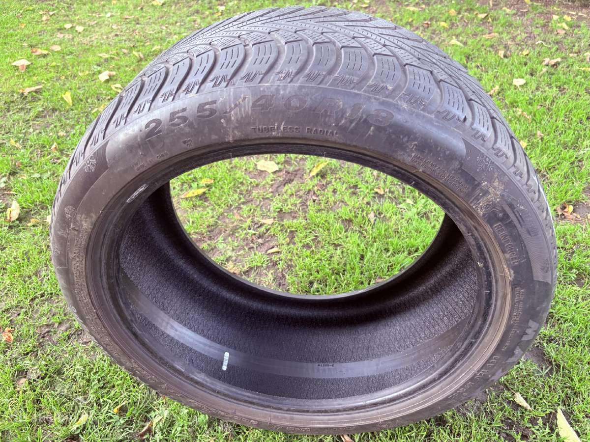 Maxxis padangos 255/40 R18 99v - nuotraukos Nr. 7