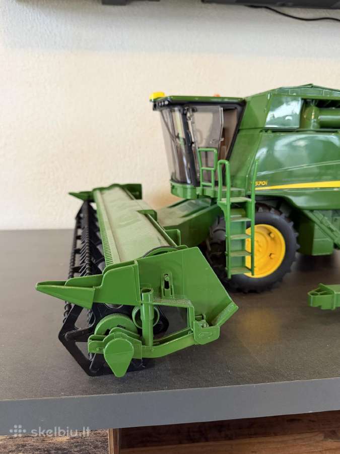 Bruder kombainas John Deere T670i 02132 - nuotraukos Nr. 3