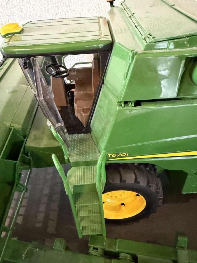 Bruder kombainas John Deere T670i 02132 - nuotraukos Nr. 8