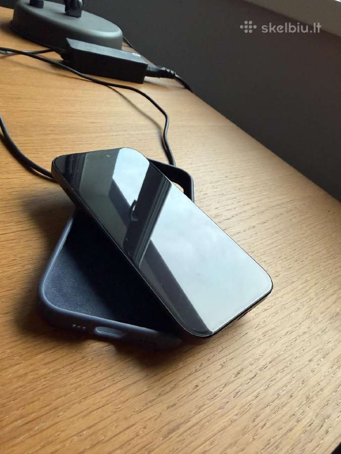 iPhone 15 puikiame stovyje - nuotraukos Nr. 3