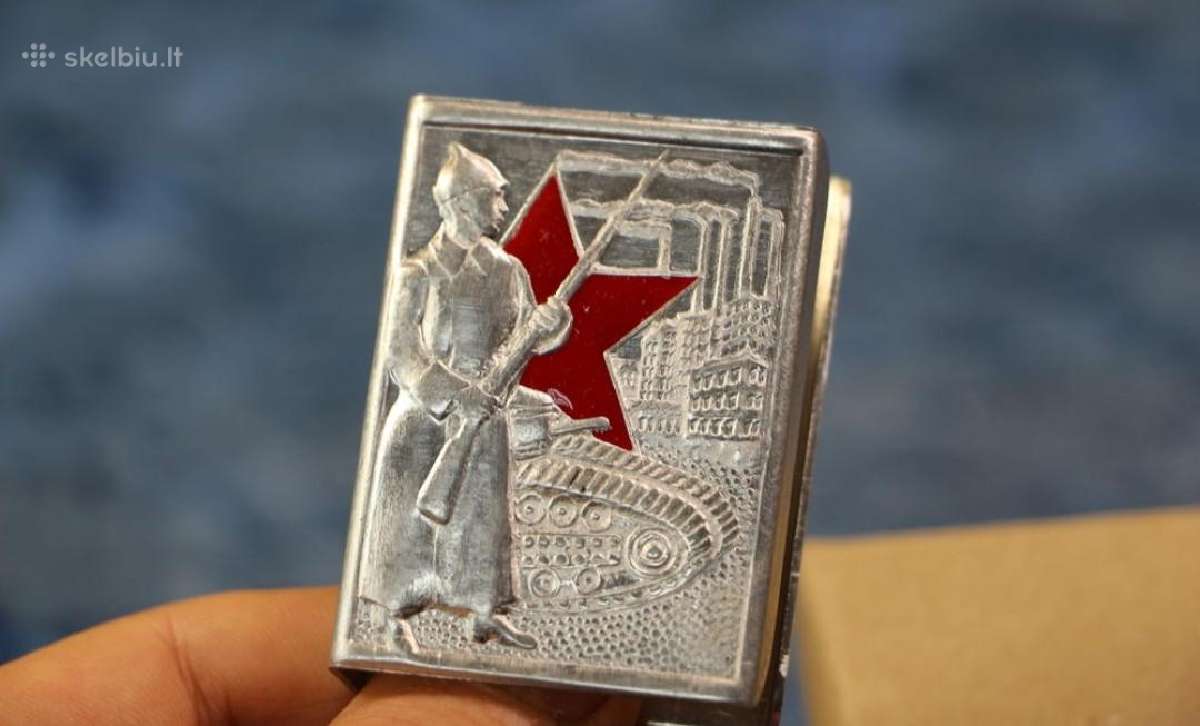 Degtukų dėžutės laikiklis raudonosios arm. karys - nuotraukos Nr. 2